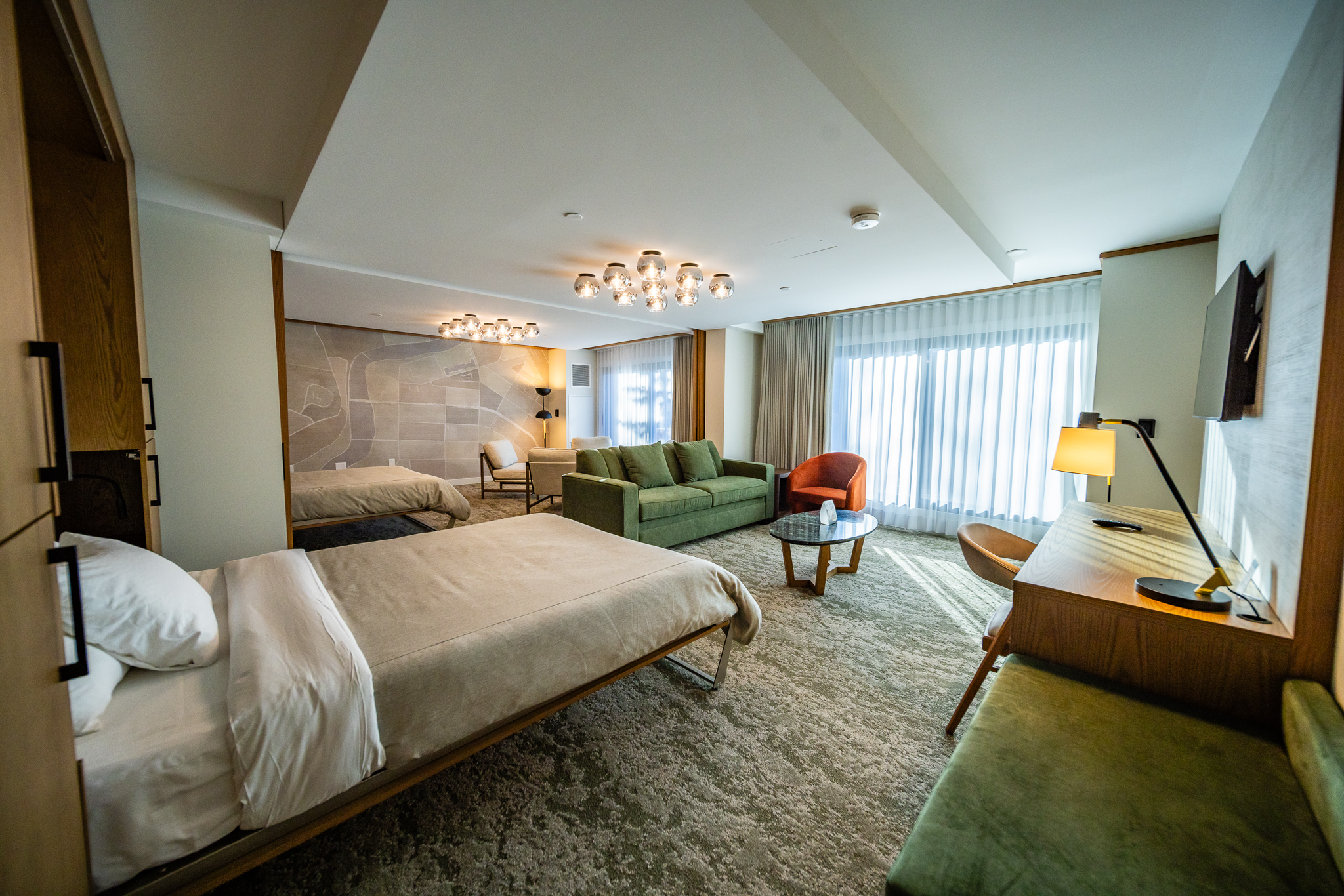 Lodge, Suite, 2 Queen Beds, Sofa