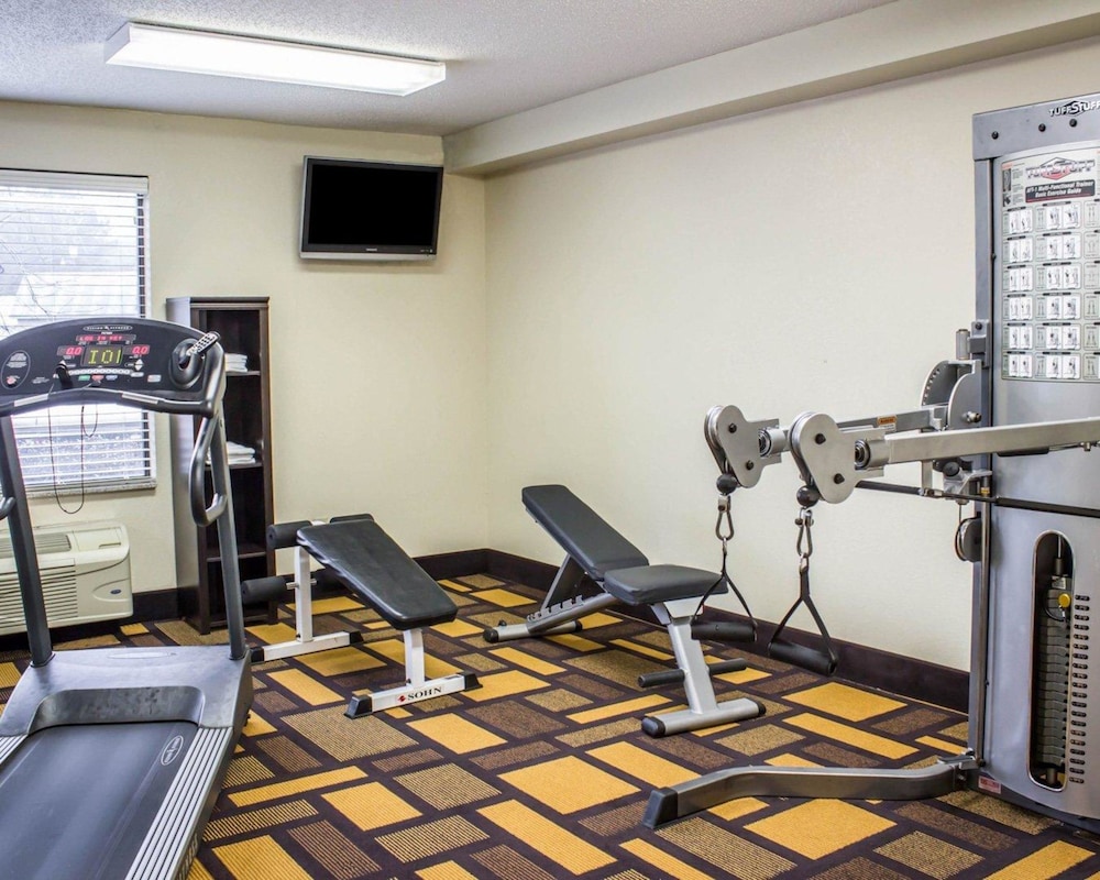Comfort Inn Fayetteville I-95 25/33