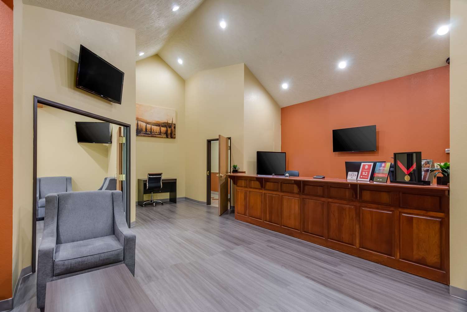 Americas Best Value Inn & Suites Independence Va 27/40