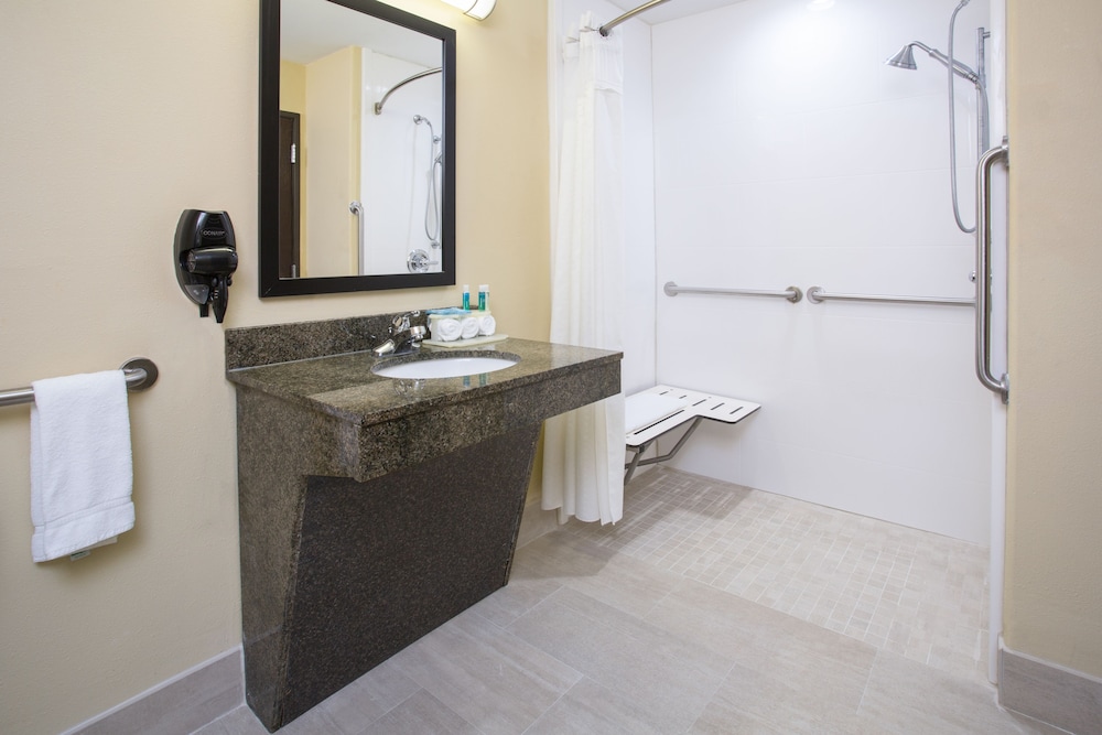 Holiday Inn Express Hotel And Suites Pauls Valley 6/70