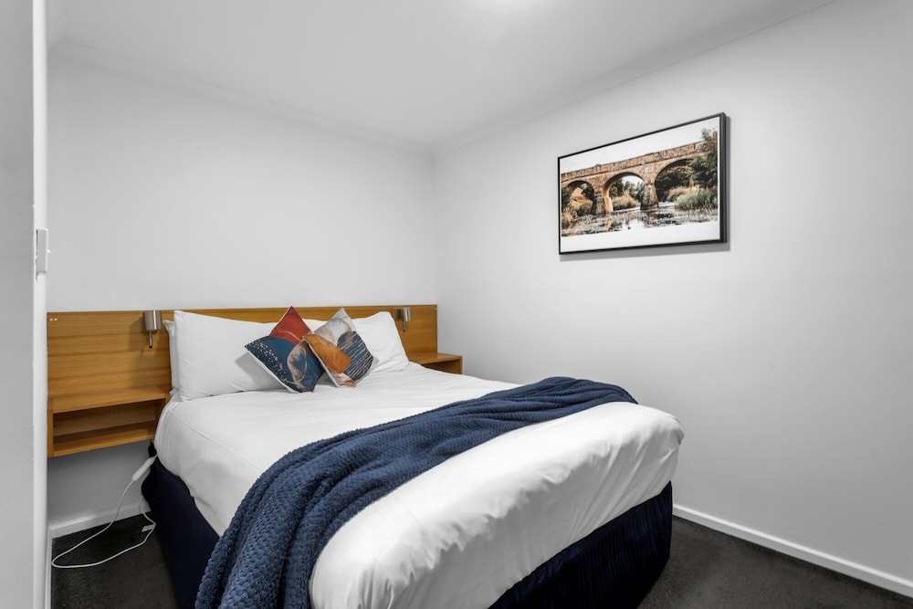 Elphin Motel and Serviced Apartments 18/50