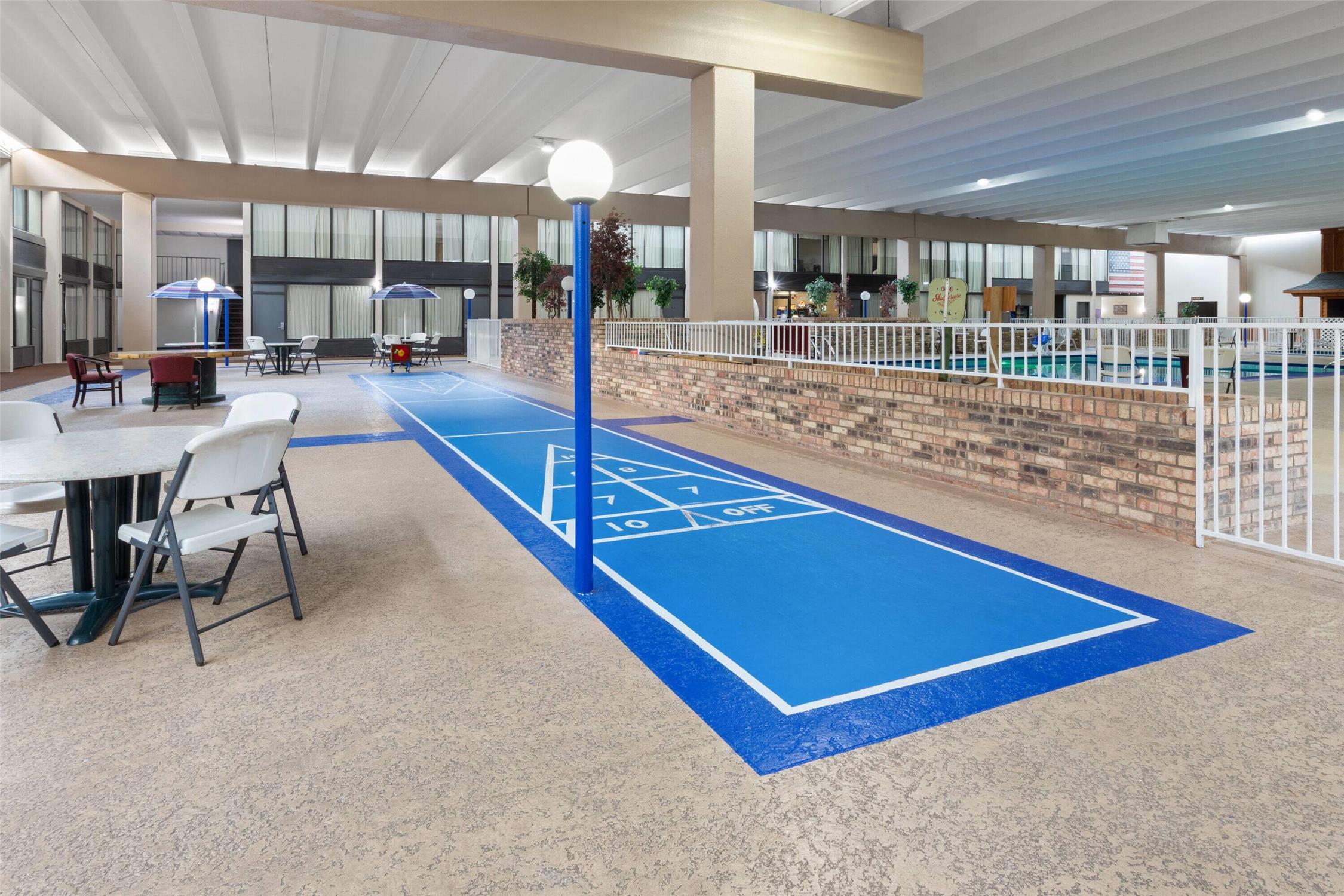 Quality Inn & Suites Grayling, MI 25/51
