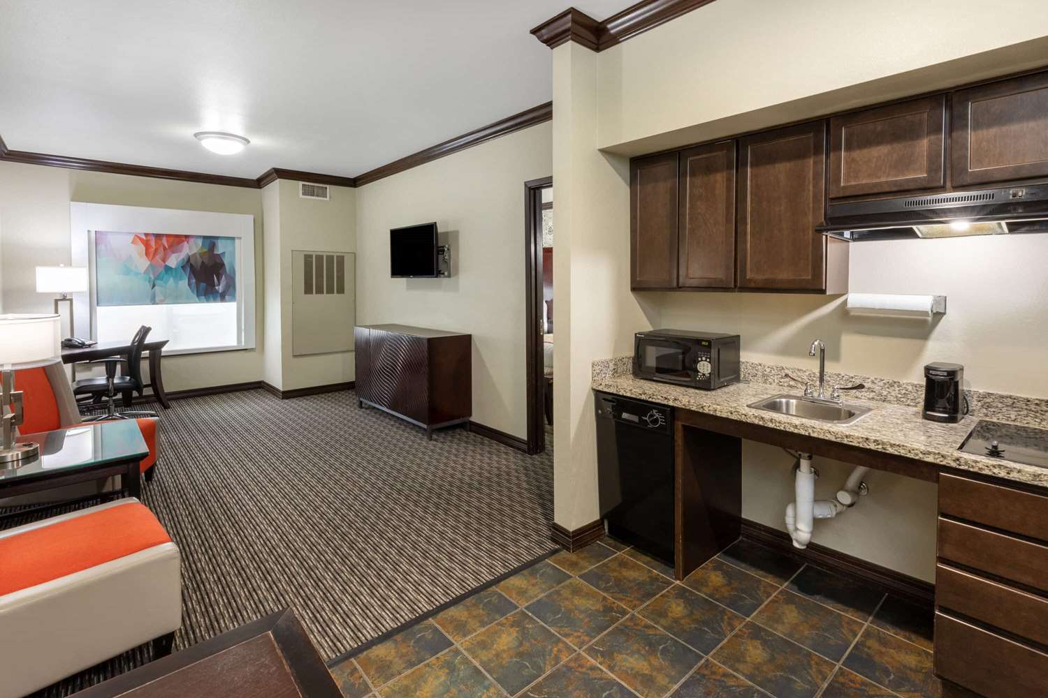 Hawthorn Suites by Wyndham Lubbock 25/92