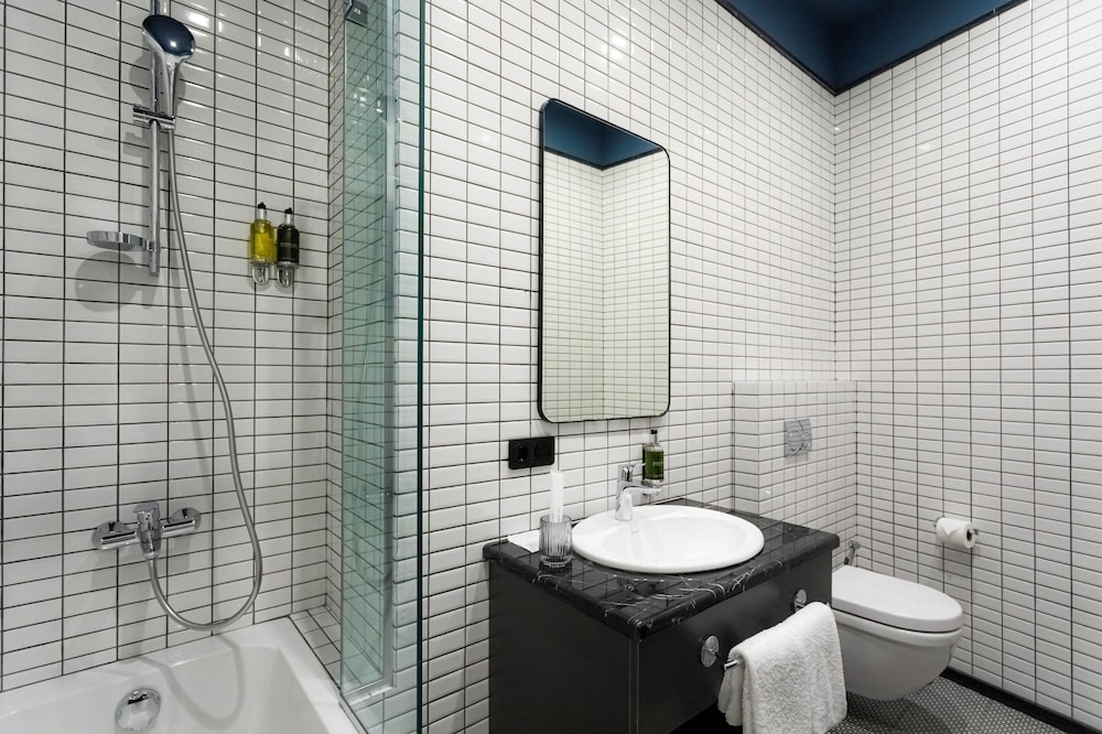 Hotel Puris Moedani 60/66