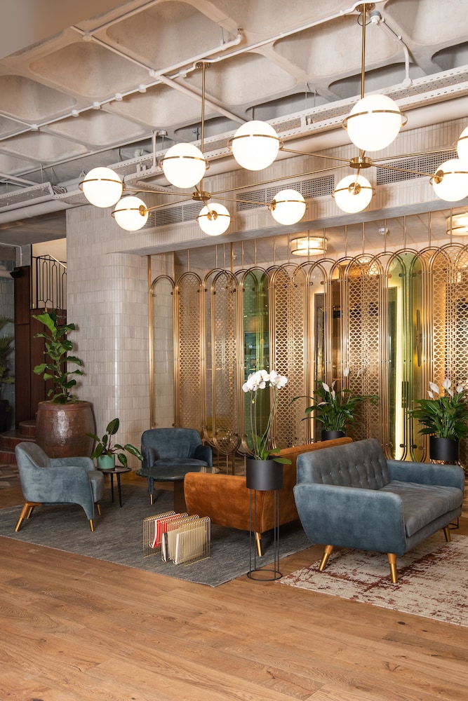 Hyde Johannesburg Rosebank 52/69