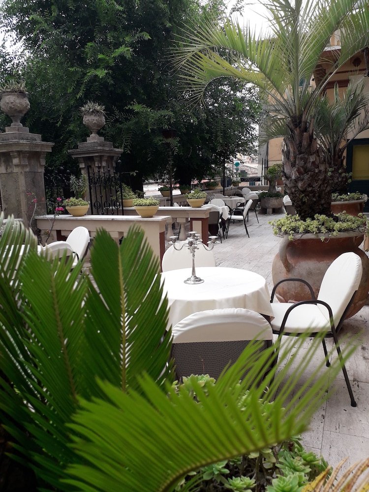 Hotel Villa Antica Tropea 42/50