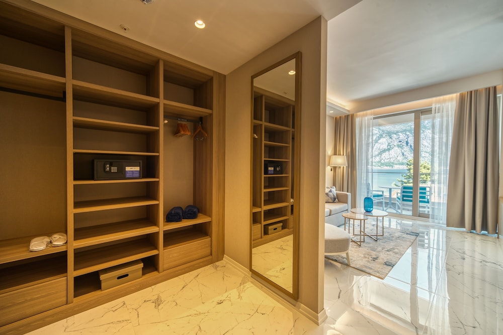 Hyatt Regency Kotor Bay Resort 21/50