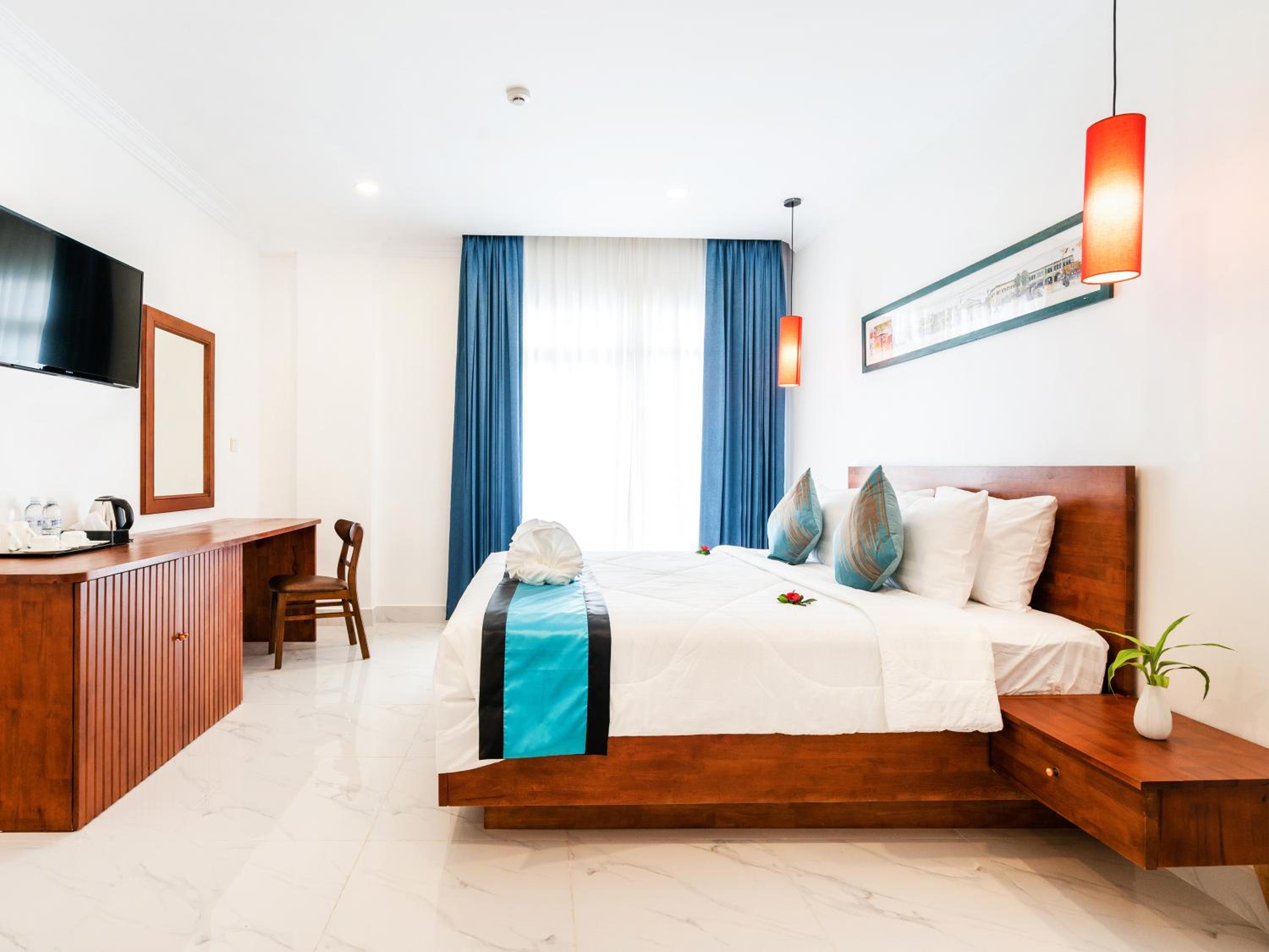 غرفة ديلوكس بسرير مزدوج بإطلالة على المسبح، Le Kree Downtown Hotel 7/10
