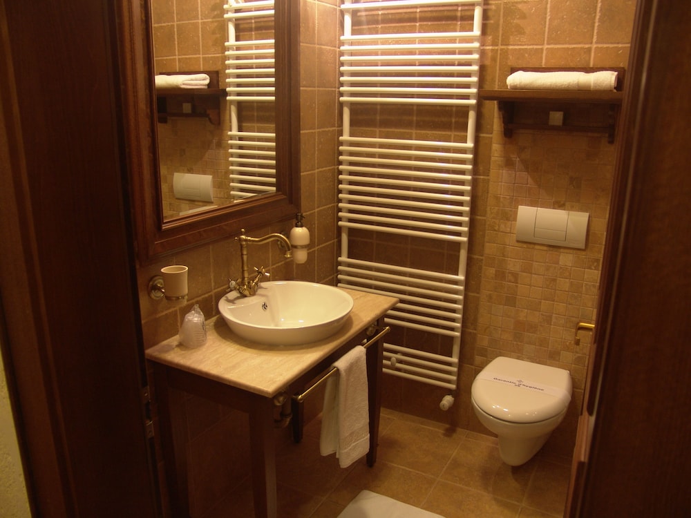 Bella Muzica Hotel 45/50