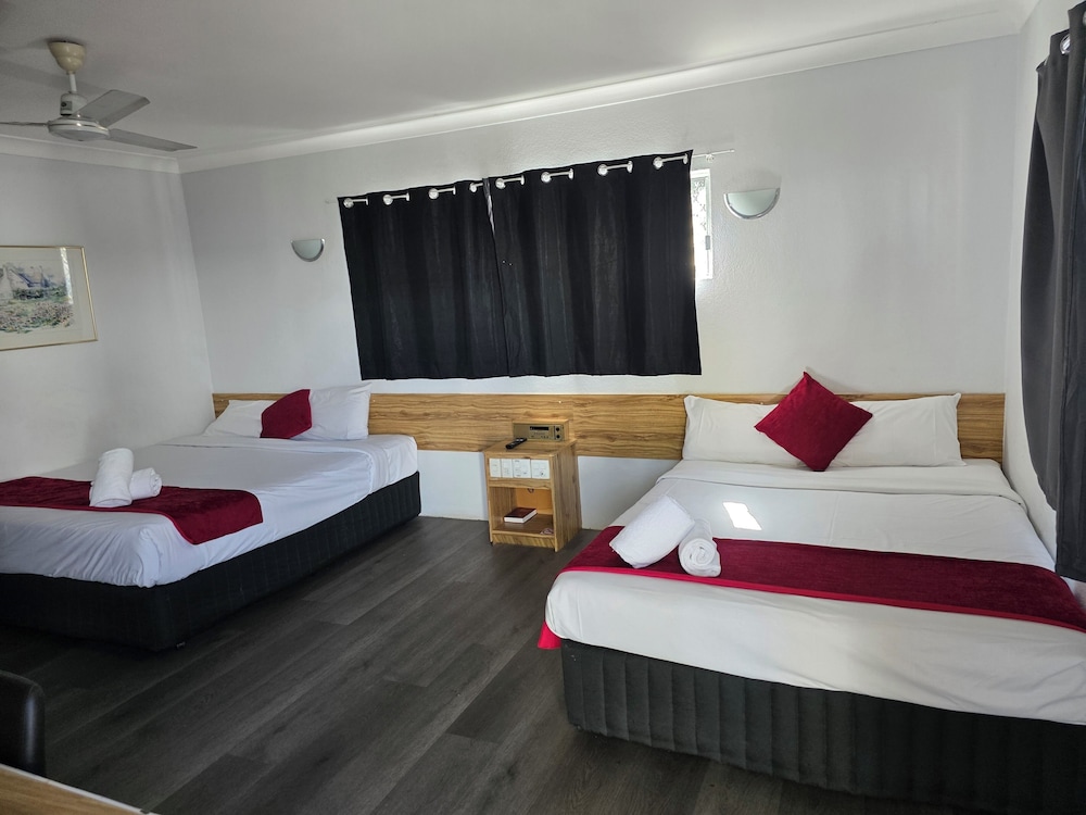 Emerald Central Hotel 14/61