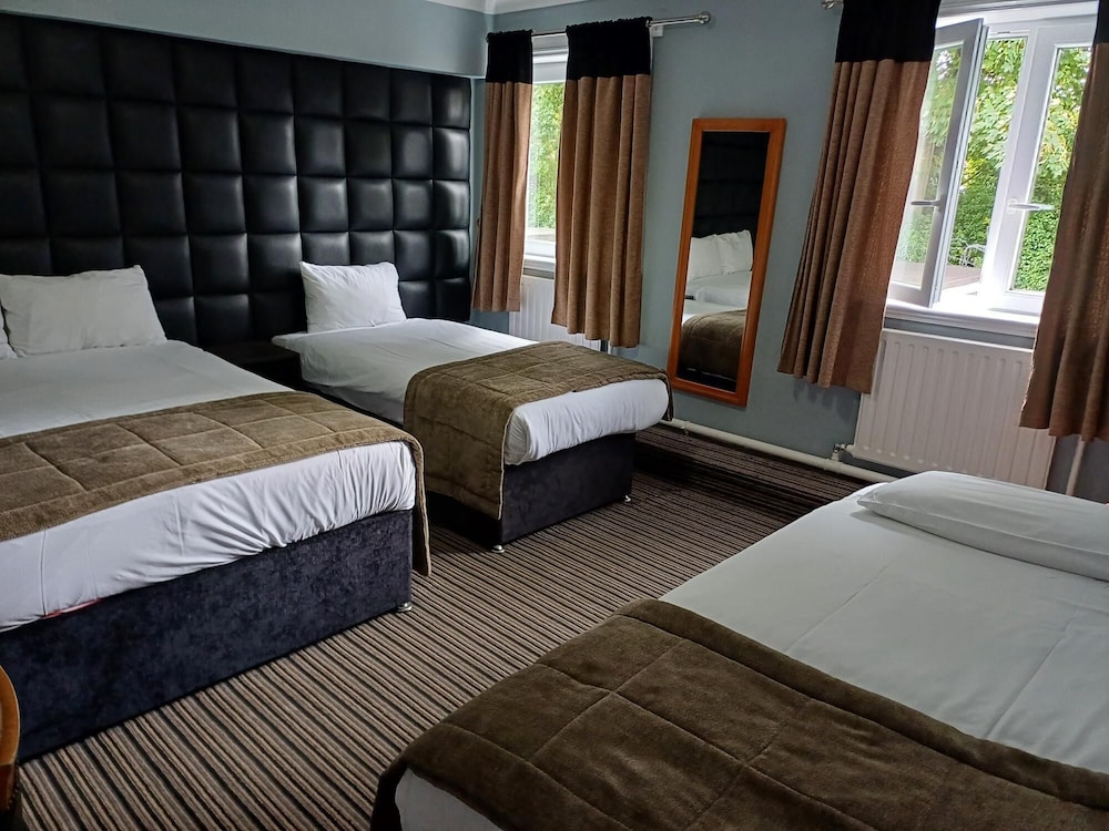 Kings Park Hotel 20/56