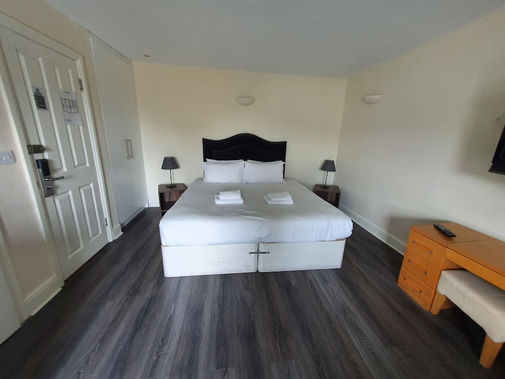 W6 Hotel 28/74