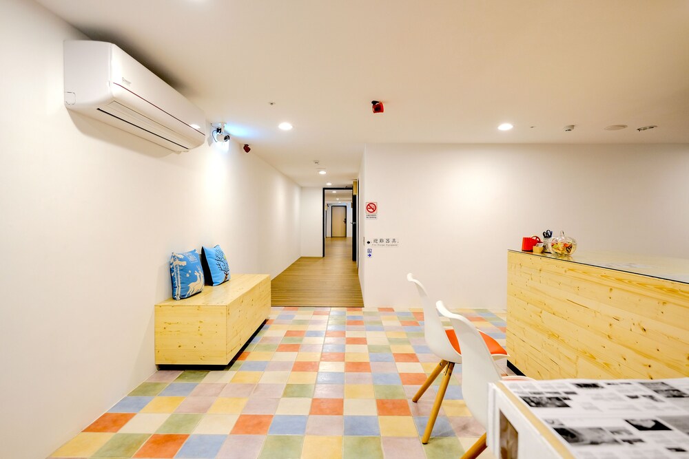 Color Fun Inn 54/60