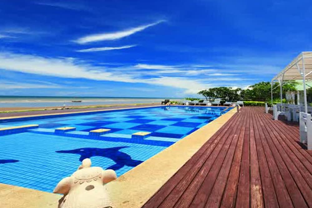 Sea Sky Beach Resort 14/45