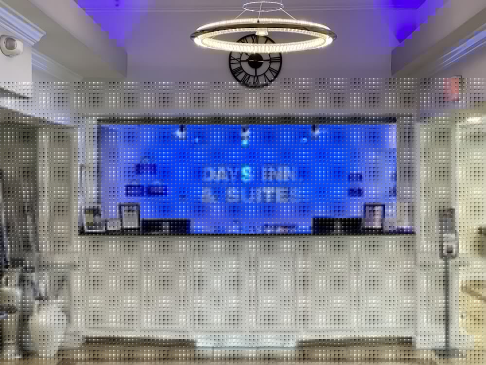 Days Inn & Suites by Wyndham Lakeland 9/85