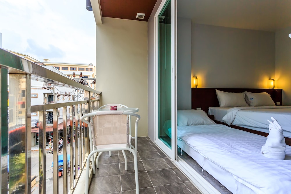 77 Bangla Hotel 19/35