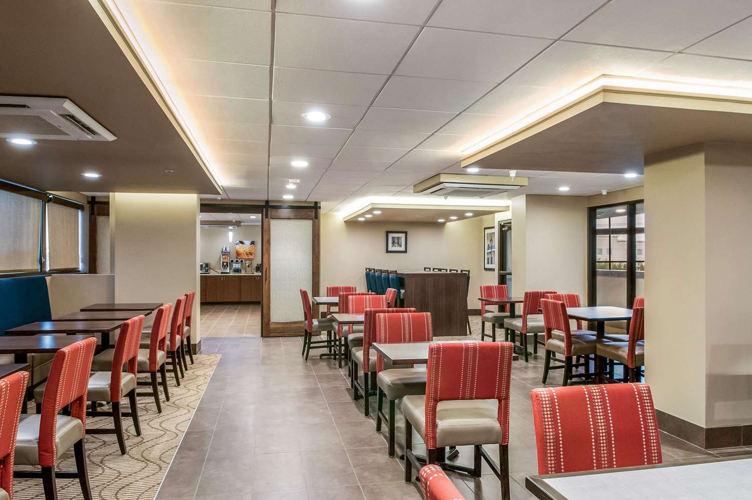 Comfort Inn and Suites At Copeland Tower 12/17