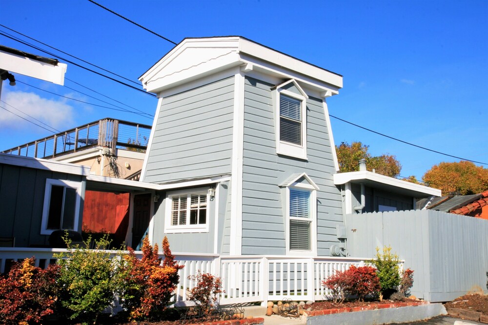 Ocean Echo Inn And Beach Cottages 3/50