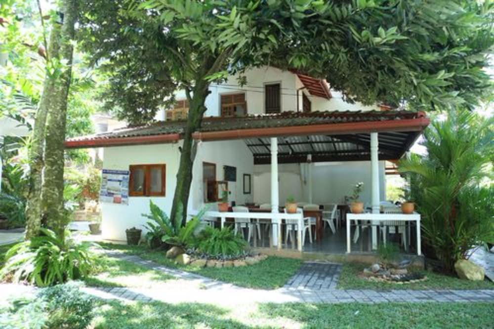 Celestial Inn photo2
