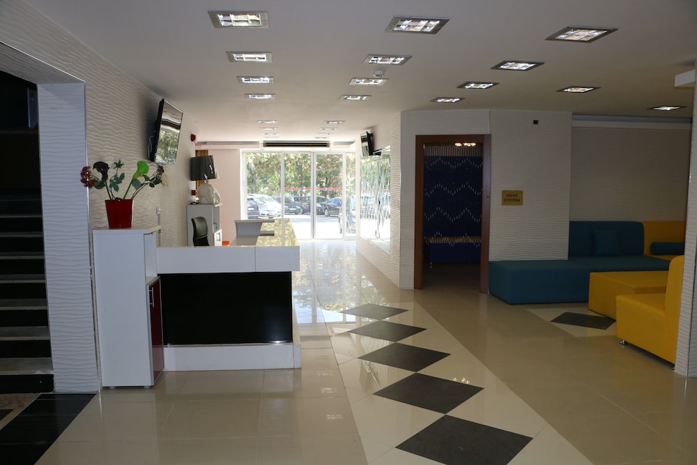 Business Grand Hotel 4/50