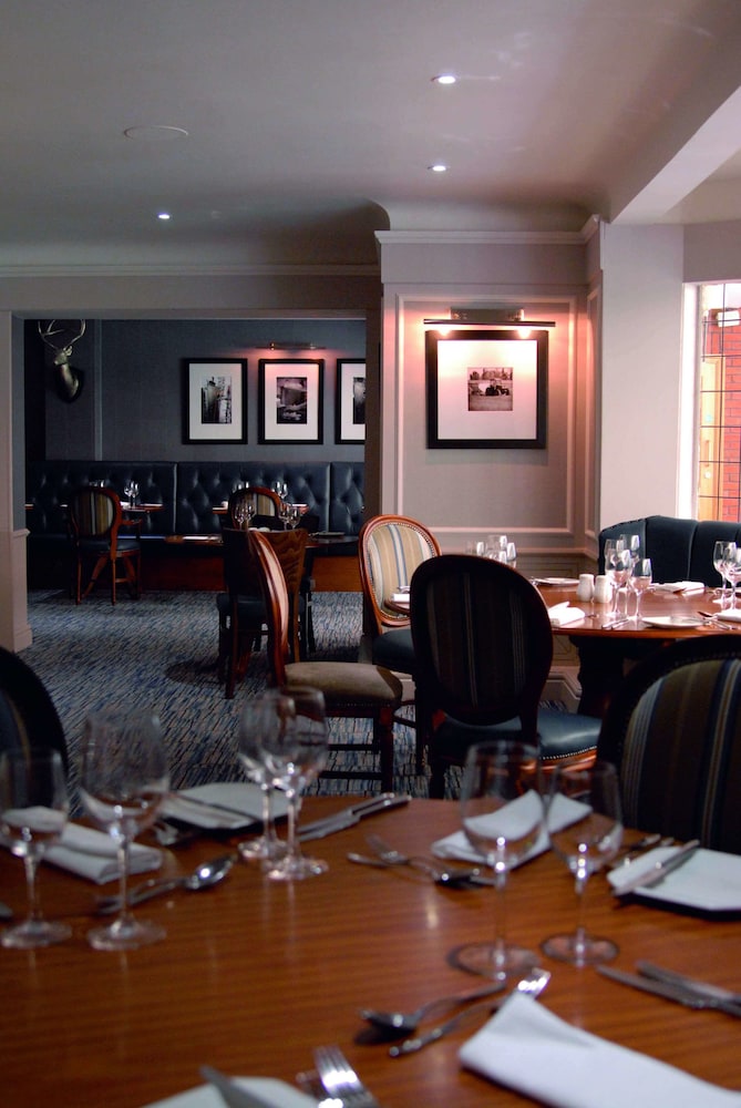 Macdonald Craxton Wood Hotel 36/60