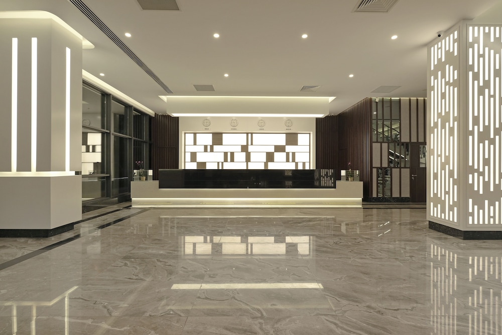Kaila Beach Hotel 6/50