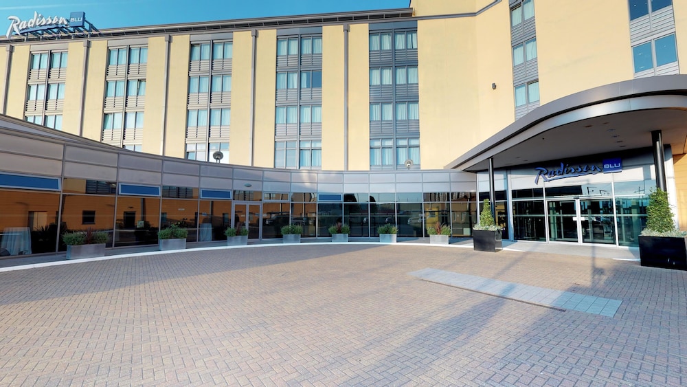 Radisson Blu Waterfront Hotel, Jersey 50/57