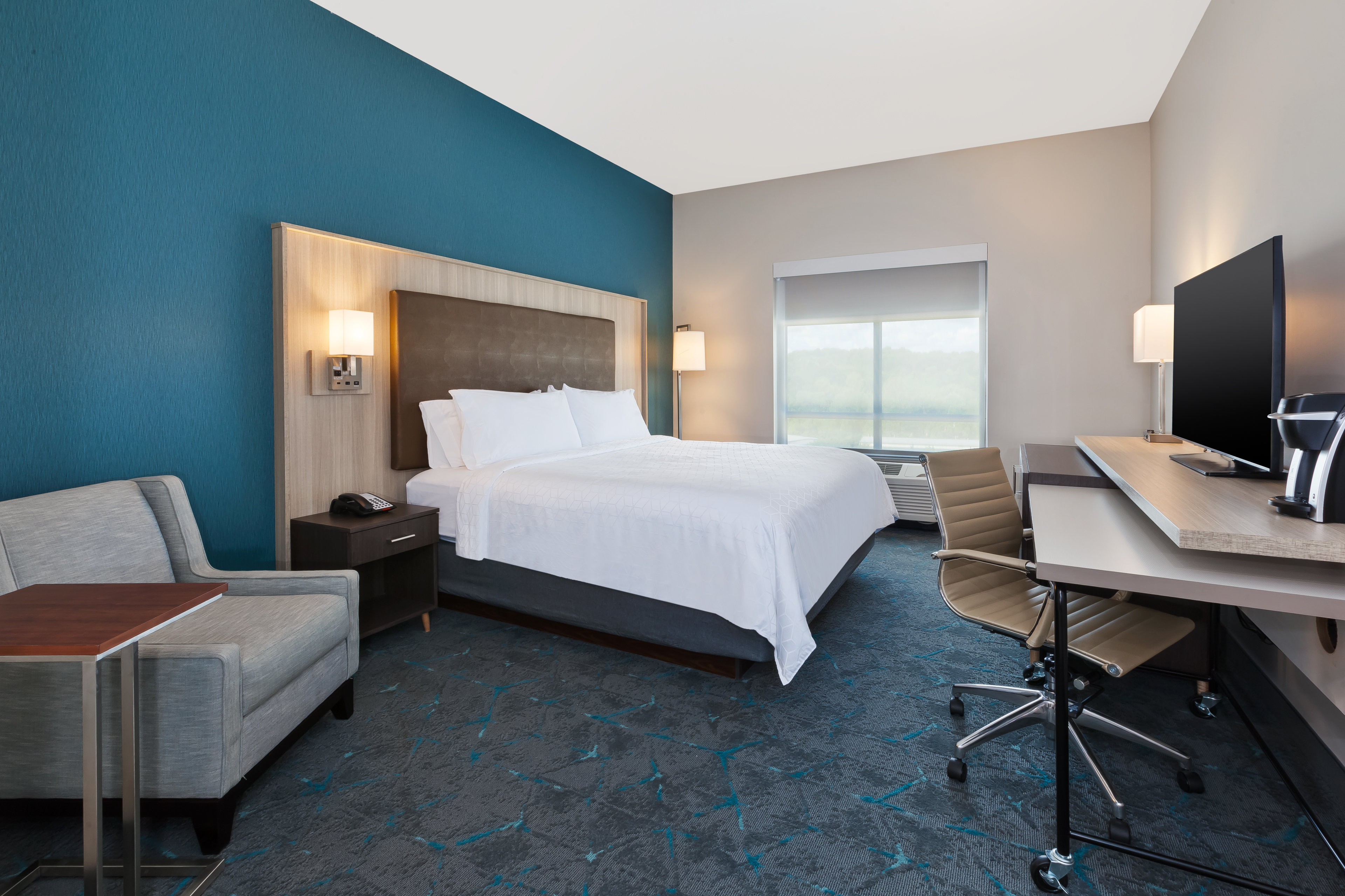 Suite, King Bed