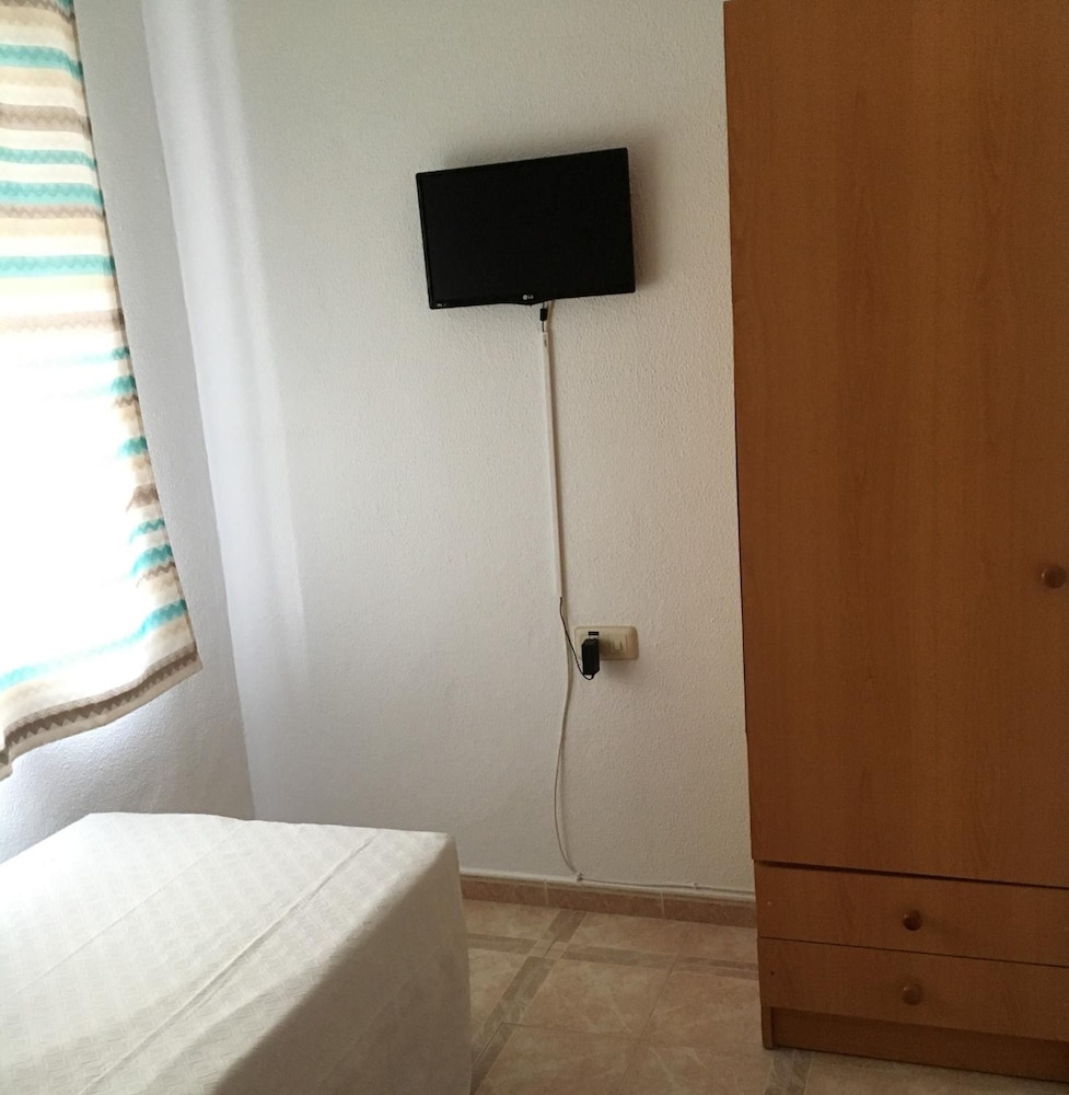 Hostal Barbate 33/50