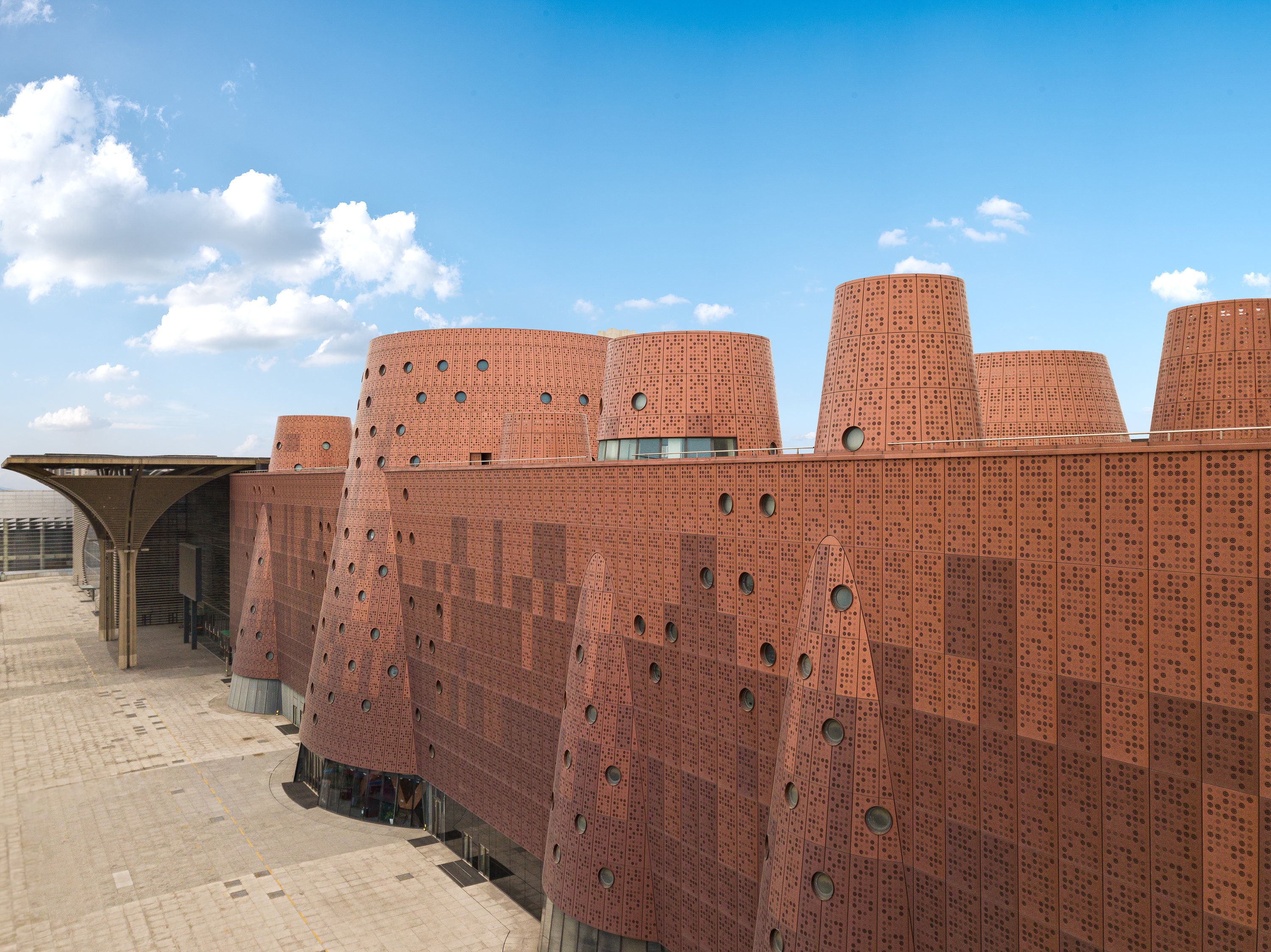 Crowne Plaza Tianjin Binhai Center 64/64