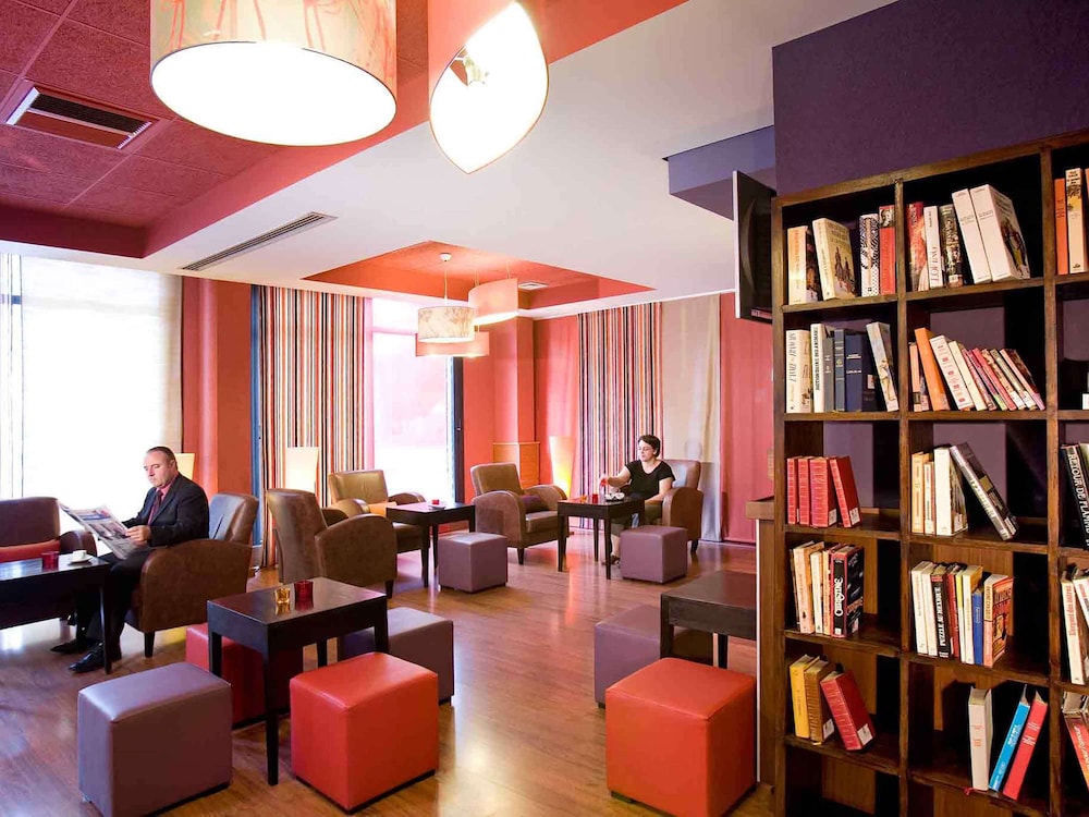 Ibis Annemasse 27/50