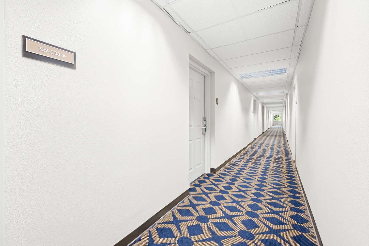 MainStay Suites Raleigh North 19/29