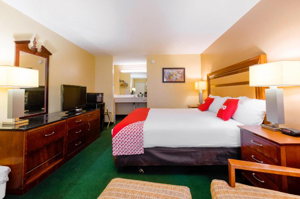 Hotel Lebanon MO I-44 15/33