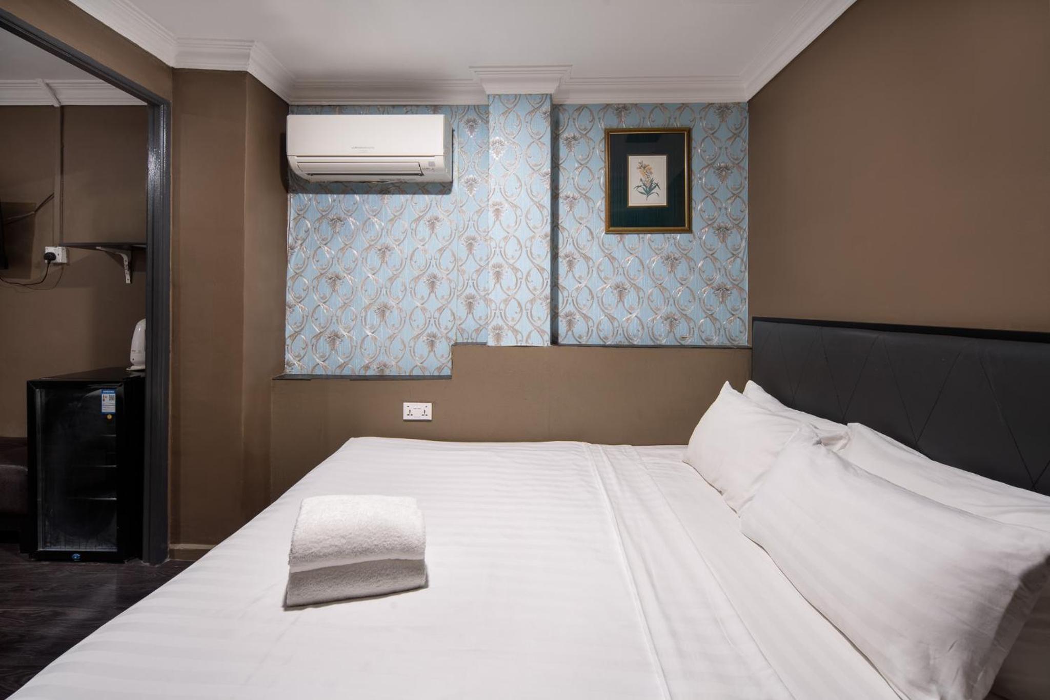 Standard, Double Bed, No Window