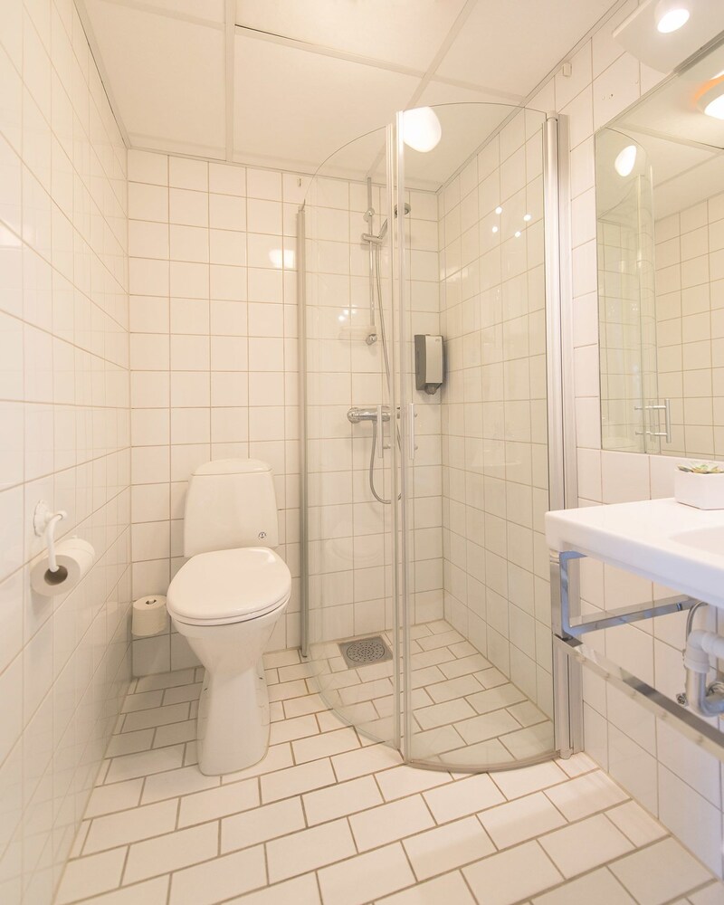 Lillesand Hotel Norge 54/55