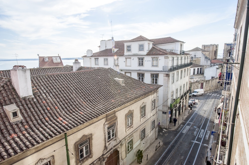 Portas do Teatro Apartments 5/50
