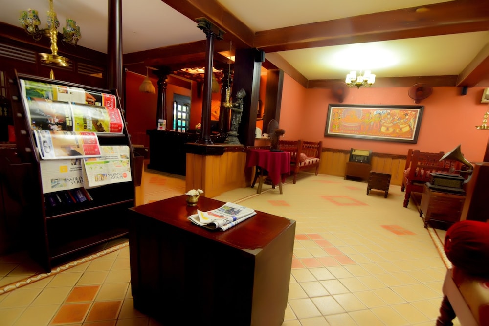 KOVALAM BEACH HOTEL 28/36