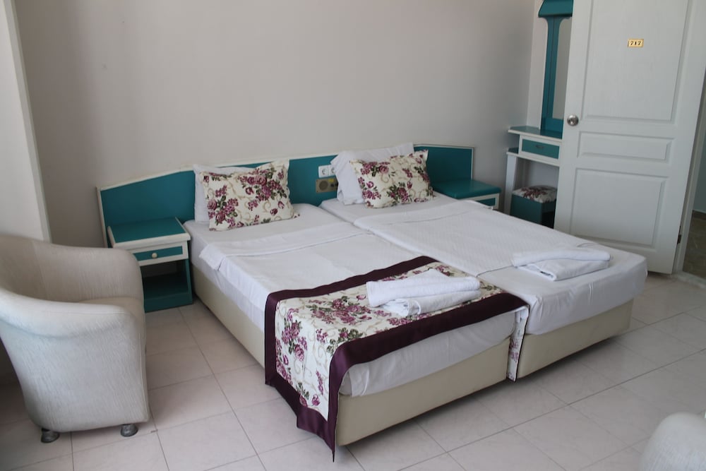 Rosella Hotel 16/62