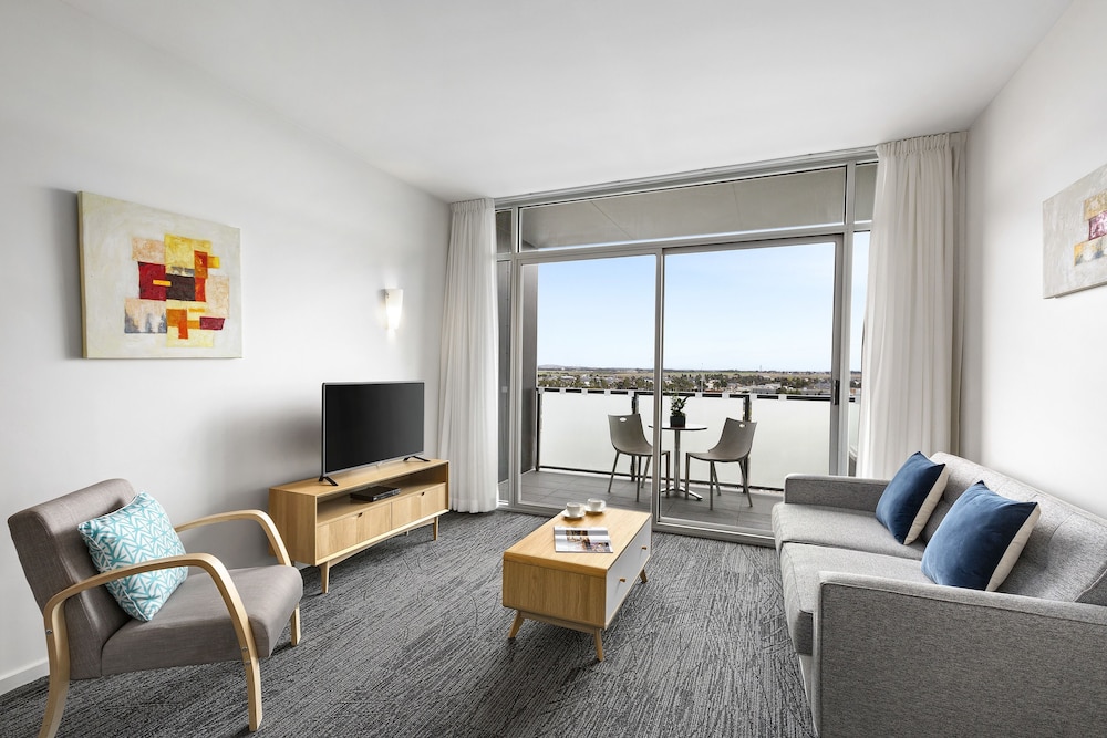 QUEST CAROLINE SPRINGS 19/33