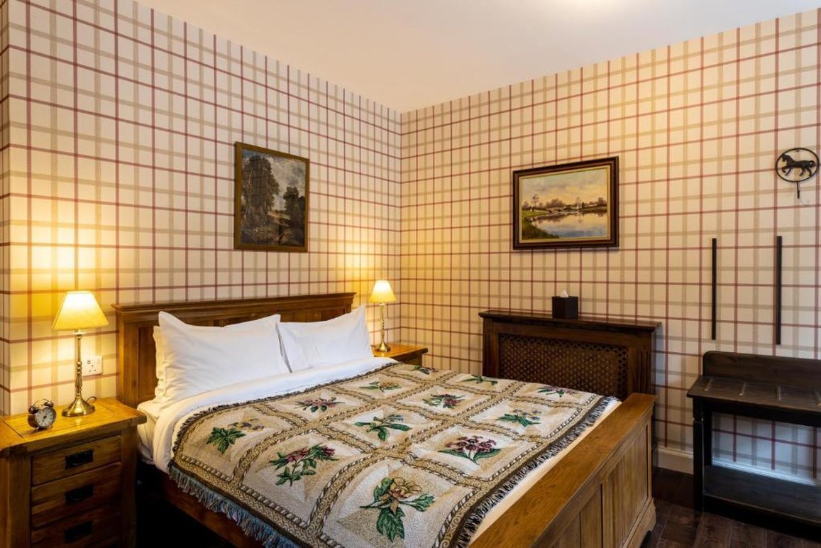 Cluanie Inn 3/33
