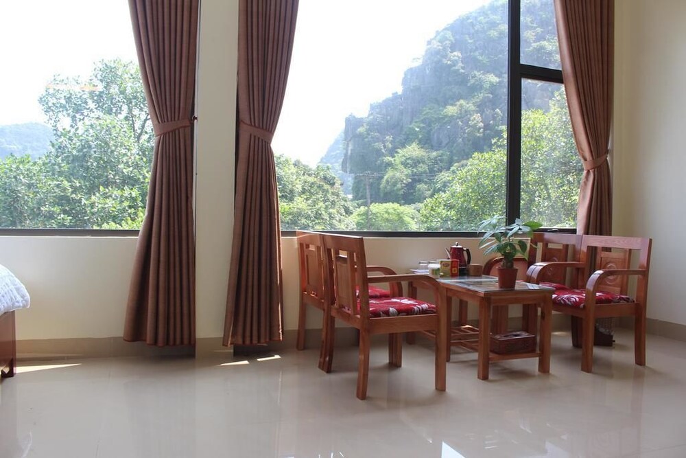 Sierra Homestay 46/65