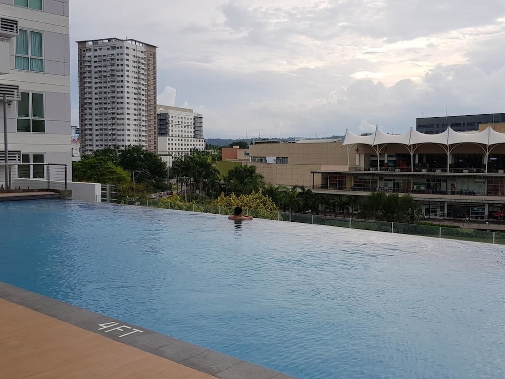 Studio Unit At Abreeza Place 47/50