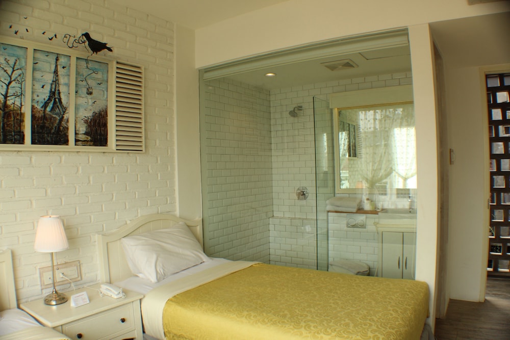 Summerbird - Bed And Brasserie 36/63