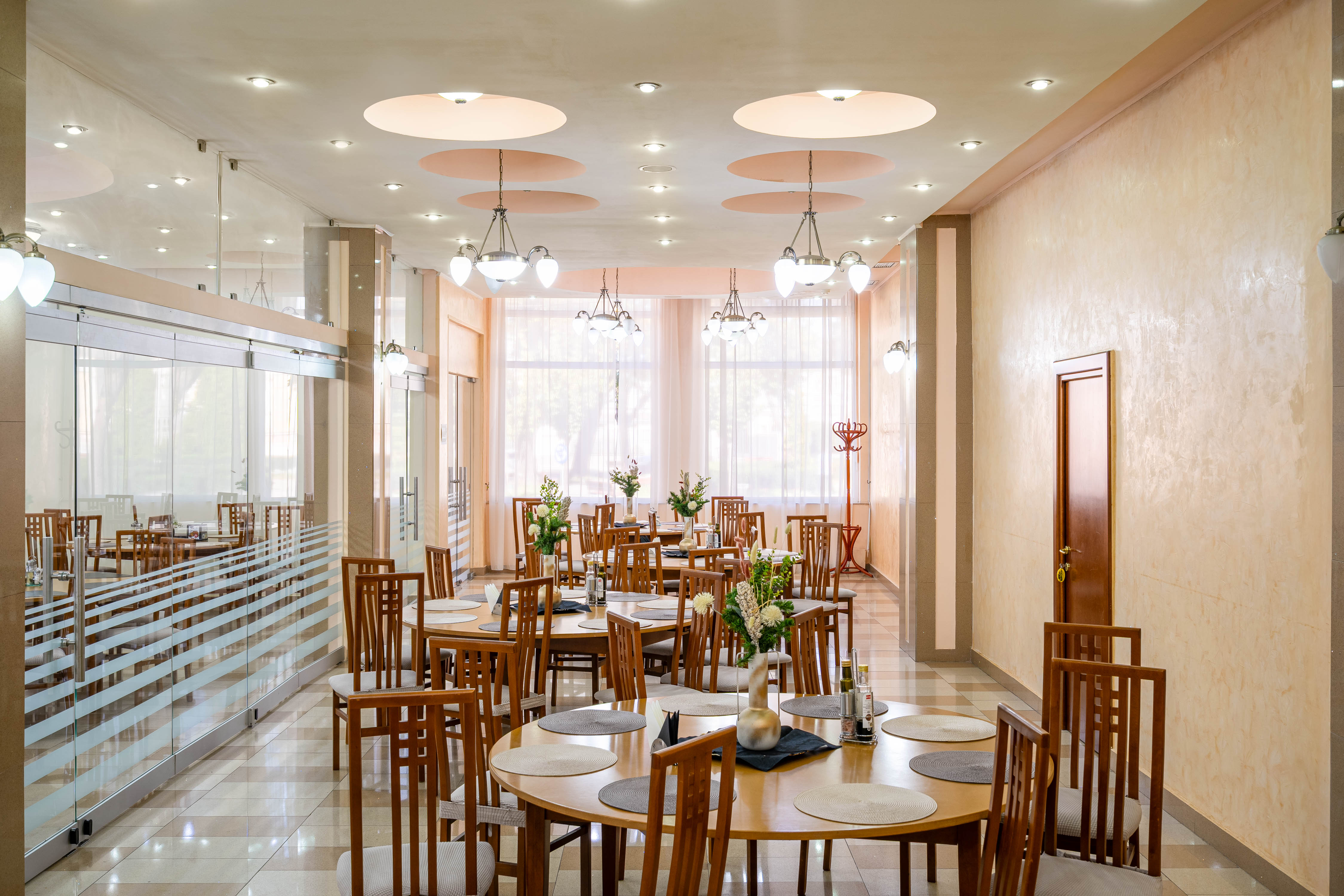 Hotel Traian 37/50