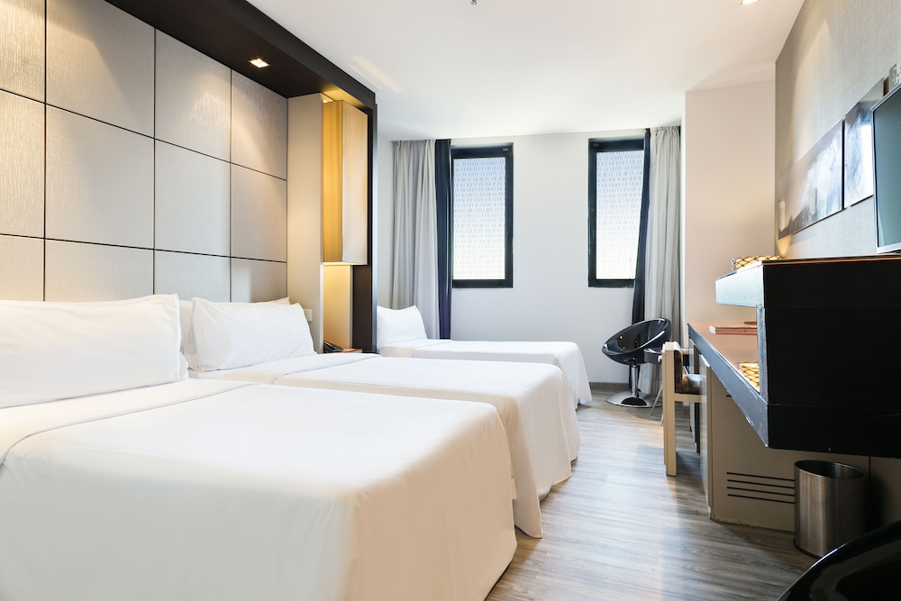 Hotel Barcelona Condal Mar Affiliated by Melia 16/67