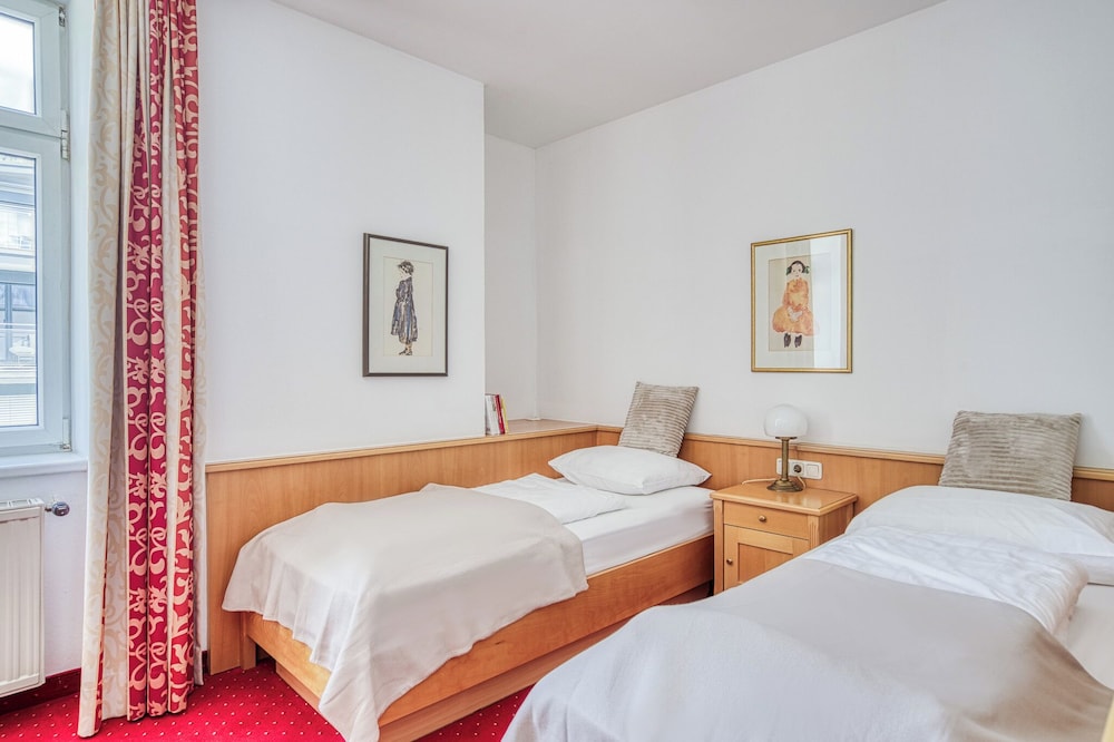 Romantik Residenz (Ferienwohnungen Hotel Im Weissen Rössl) 11/50