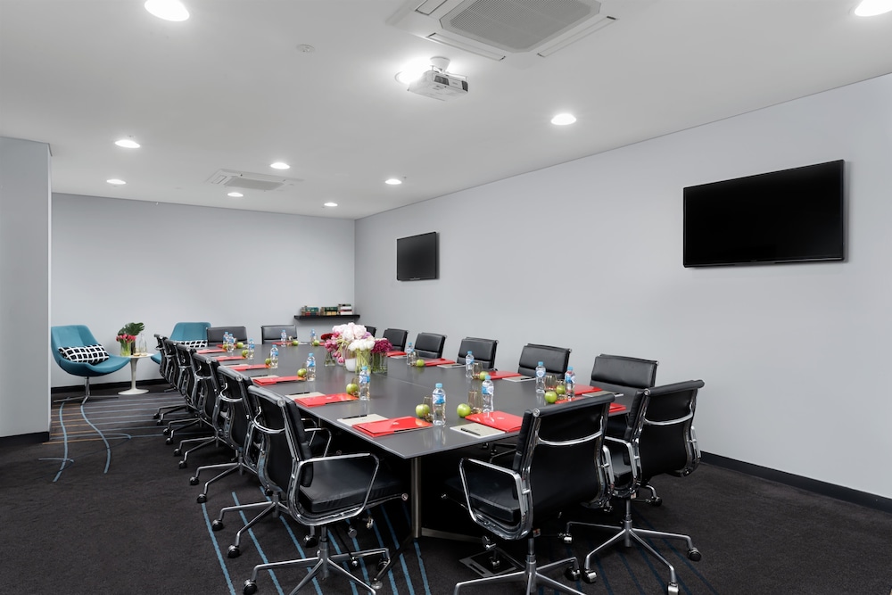 Rydges Sydney Airport Hotel 51/62