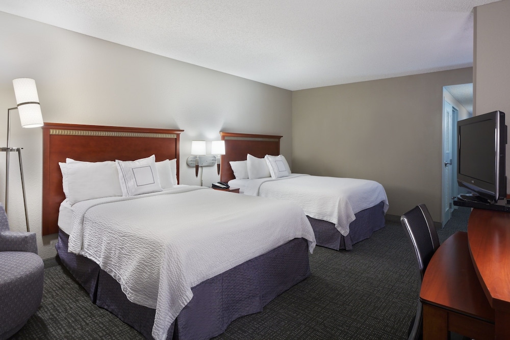 ROOM, 2 QUEEN BEDS, ACCESSIBLE