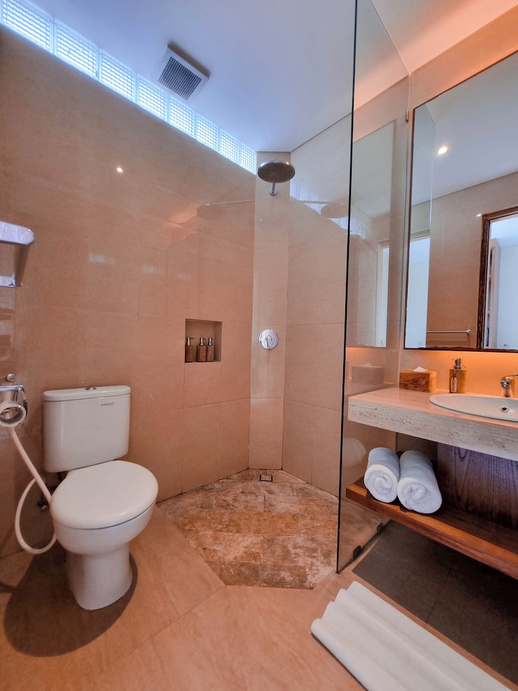 Kahayana Suites 44/47