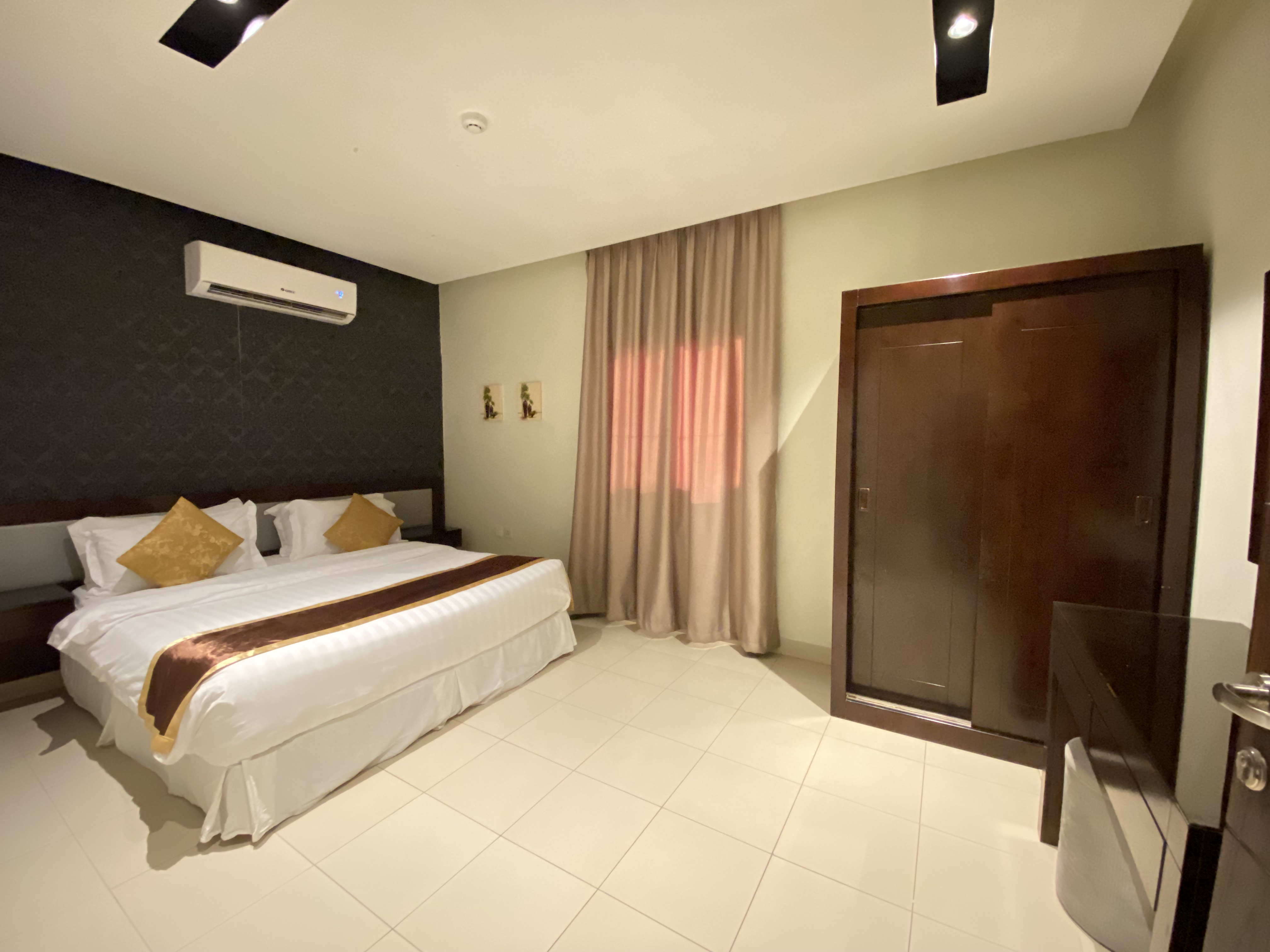 فندق تربل تري(Triple Tree Hotel) 16/50